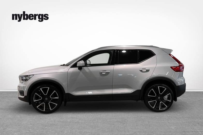 Bild 2 av Volvo XC40 B4 II FWD Bensin MomAdv NaviPro Edt
