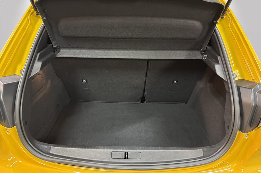 Bilde 5 av Peugeot e-208 GT 136hk | ADAPTIV CRUSIE, CARPLAY, KAMERA, NAVI++