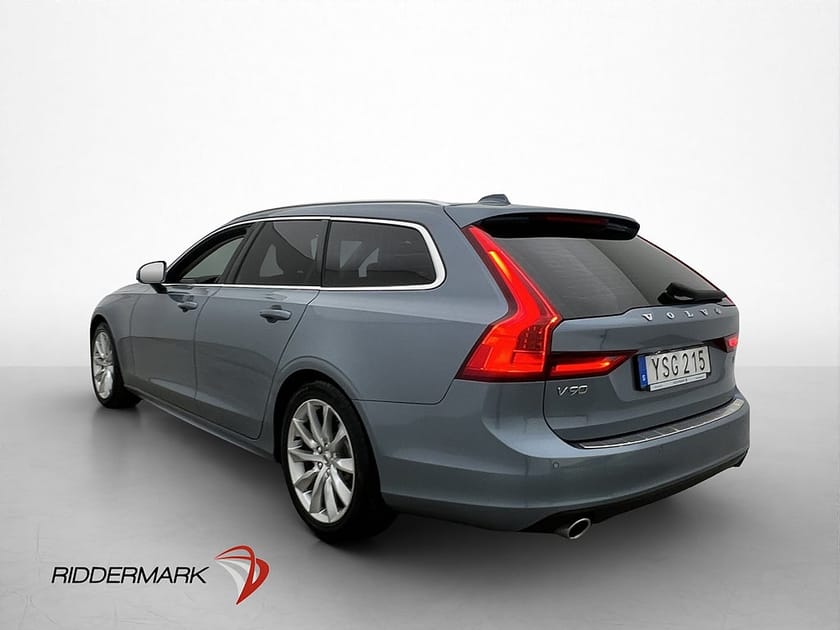 Bild 5 av Volvo V90 D4 Momentum Kamera Carplay VOC Värmare 190hk