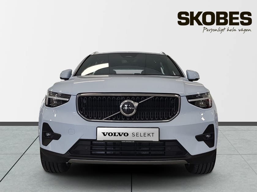 Bild 2 av Volvo XC40 B3 FWD Bensin Core