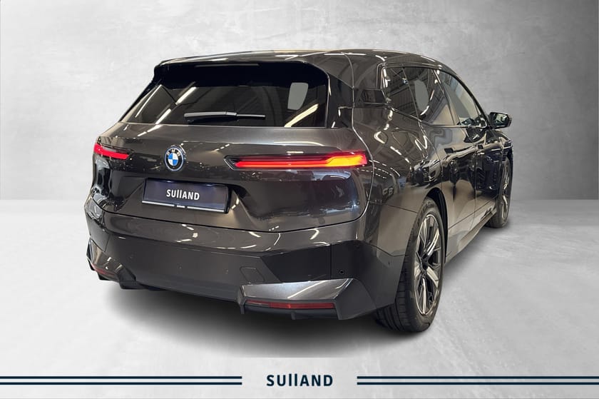 Bilde 4 av BMW iX xDrive40 xDrive40/Fully Charged/Krok/Harman Kardon/Sportspakke