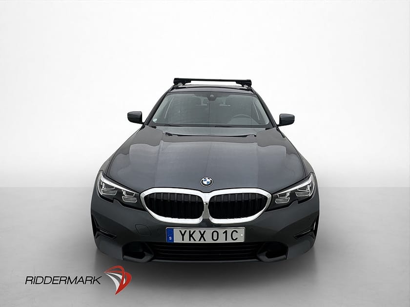 Bild 2 av BMW 330e xDrive Touring 292hk Sport line Cockpit Kamera Navi Skinn