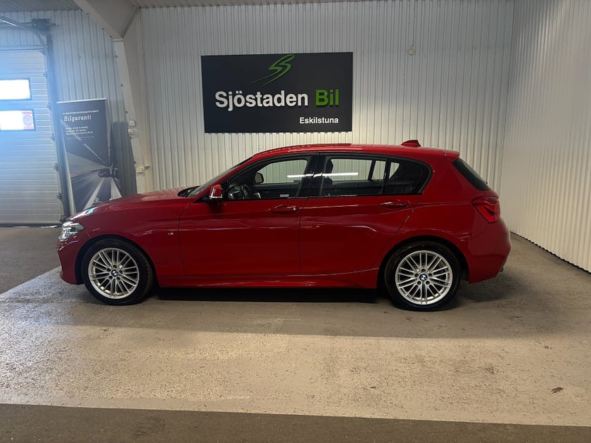 Bild 2 av BMW 118i 5-dörrars M Sport Kamera/Bluetooth handsfree