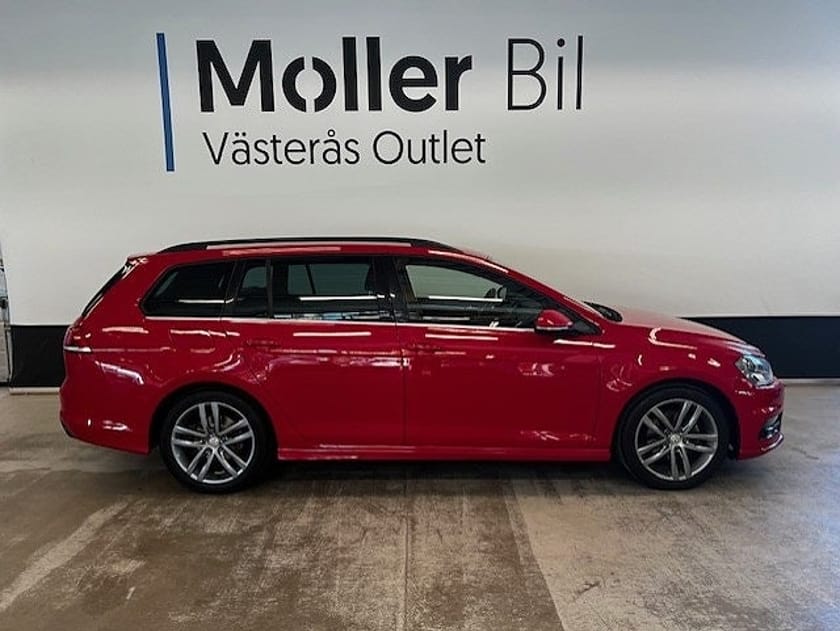 Bild 4 av Volkswagen Golf Sportscombi 1,4 TSI 140hk R-line Drag Backkamera