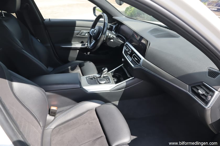 Bild 4 av BMW 320d xDrive Touring 320 190hk M-sport Aut Navi Drag Svensksåld