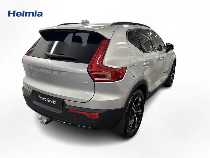 Bild 8 av 16 – Volvo XC40 B3 FWD Bensin Plus Dark
