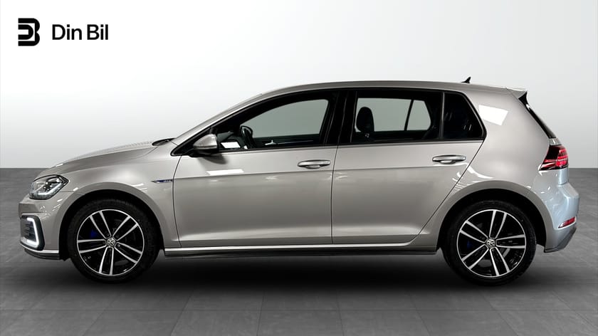 Bild 2 av Volkswagen Golf GTE laddhybrid / Parkeringsvärmare
