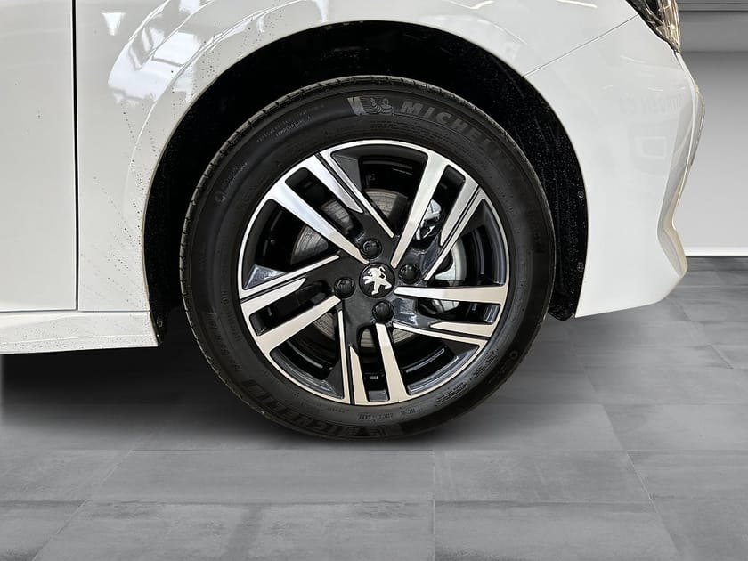Bild 2 av Peugeot 208 1.2 PureTech 100 Automat Active Pack