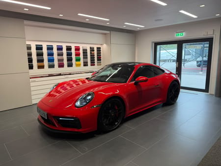 Porsche 911 Carrera 4 GTS