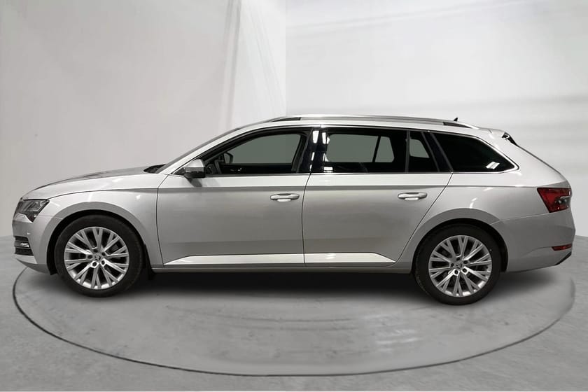 Bild 2 av Škoda Superb Kombi 2.0 TDI 4x4 200hk Business Adventure