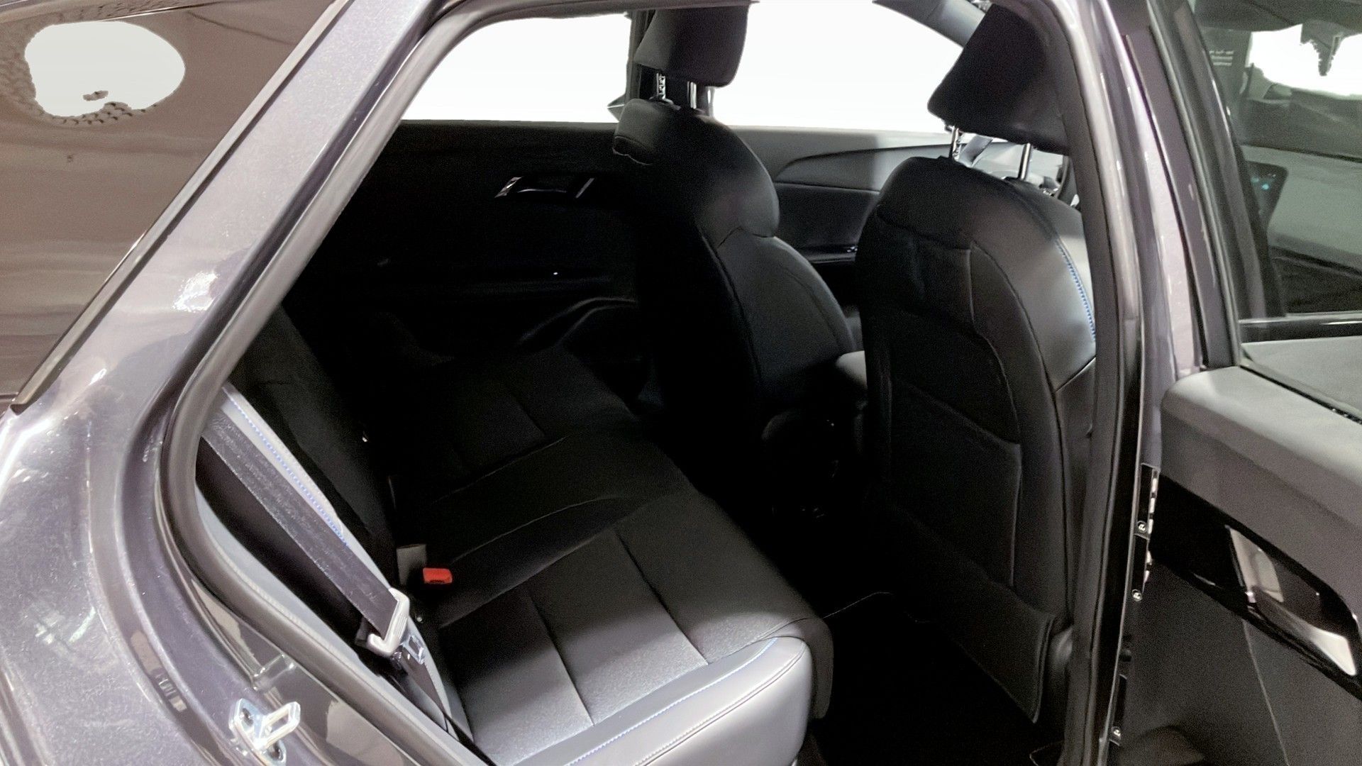 MG MG4 Luxury 64kWh 204hk 360º 2022, bild 5/9
