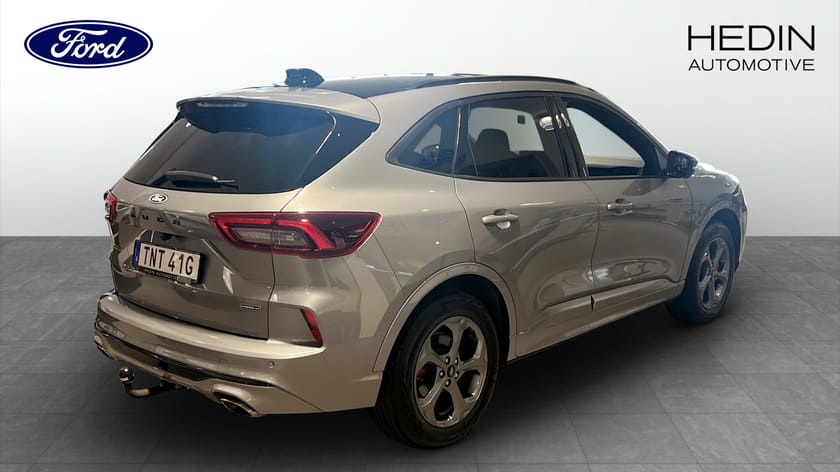 Bild 2 av Ford Kuga Hybrid AWD 2.5 ELHYBRID 183HK ST-Line X Panorama/Matrix