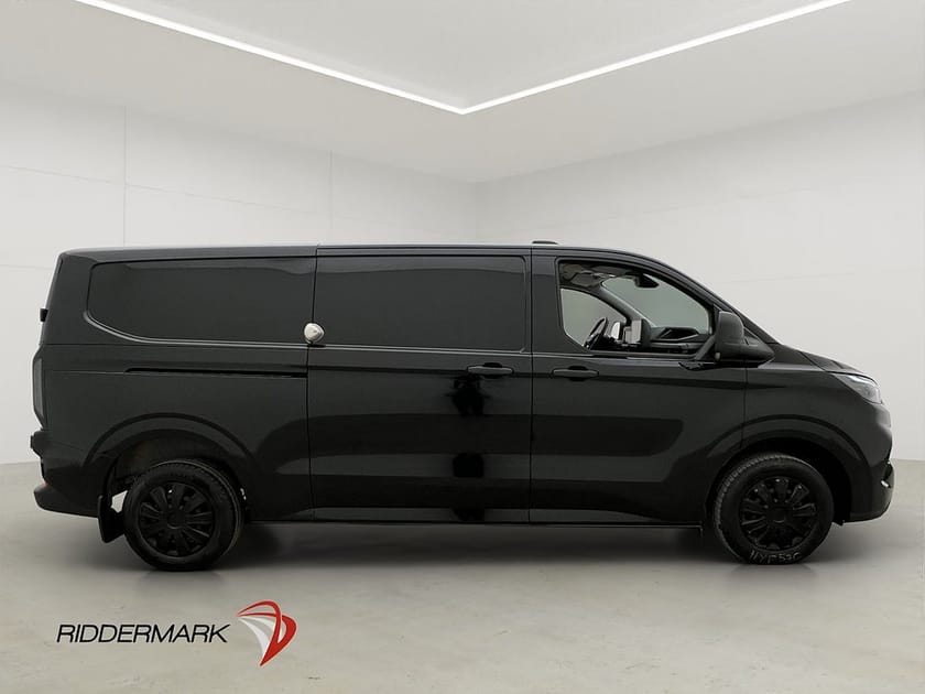 Bild 2 av Ford Transit Custom 320 transit-custom L2 170hk Cockpit Värm 2xDörrar Drag Moms