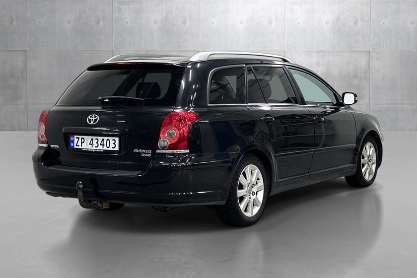Bilde 5 av Toyota Avensis Stasjonsvogn NB, selges med div feil, les tilstandsrapport.