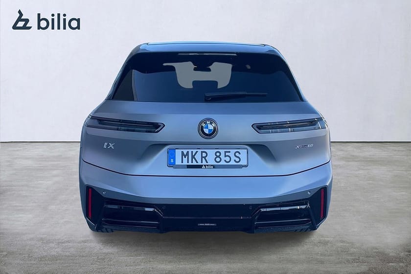 Bild 4 av BMW iX xDrive60 Supercharged Edition | Pro | Individual Frozen