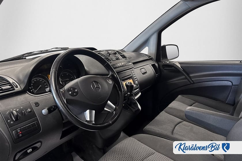 Bild 5 av Mercedes-Benz Vito 113 CDI 3.0t (136hk) Drag Lång 3sits Verkstadsinredning