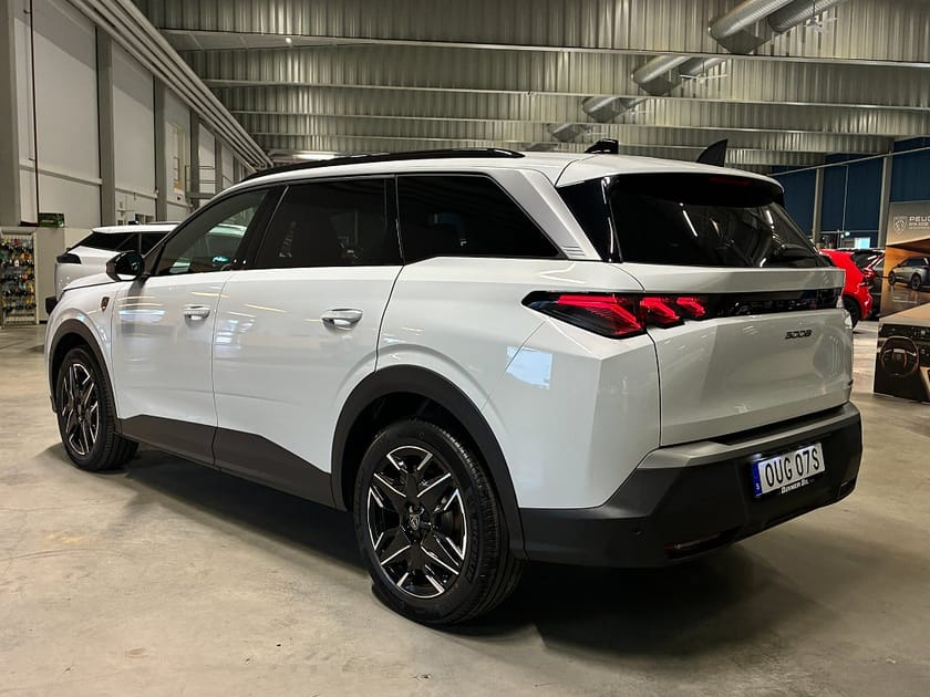 Bild 5 av Peugeot 5008 Hybrid 145