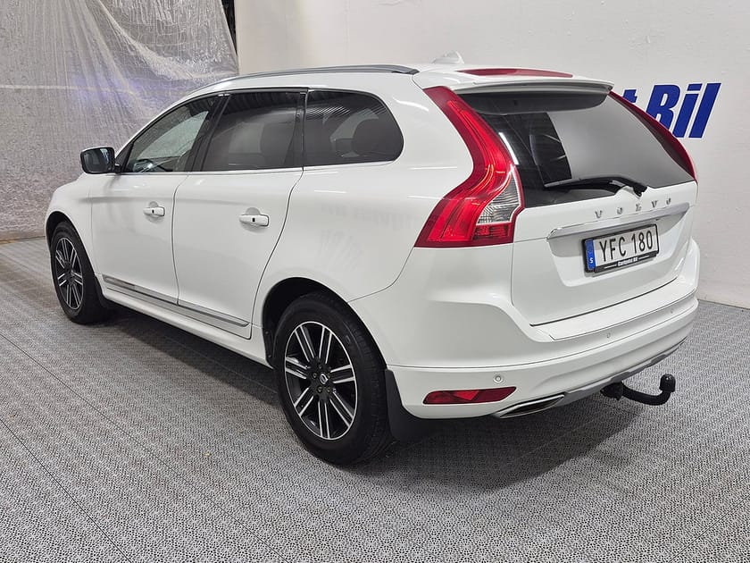 Bild 3 av Volvo XC60 AWD D4 190HK 4x4 Classic Summum Läder