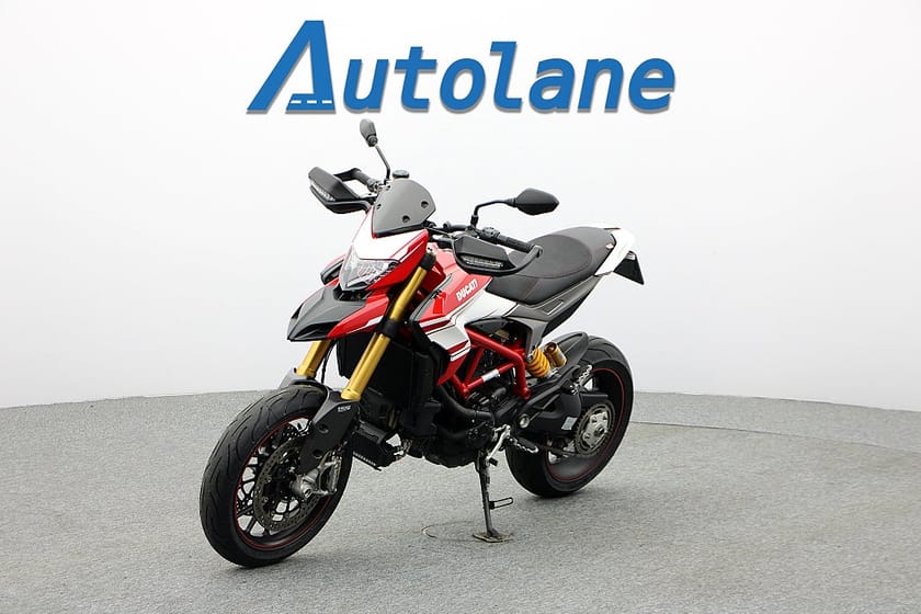 Bild 4 av Ducati Hypermotard 939 SP* Öhlins fram & bak, Termignoni ljuddämpare