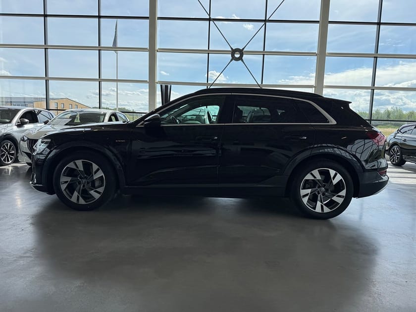 Bild 2 av Audi e-tron 50 quattro Proline | Drag | Backkamera | Skinn |