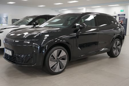 Lynk & Co 08 PHEV More