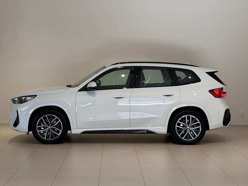Bild 2 av BMW iX1 eDrive20