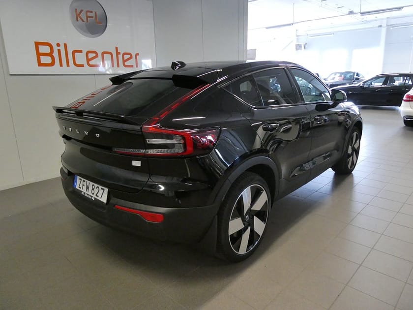 Bild 4 av Volvo C40 Recharge Twin motor Ultimate Pano-Drag-360°-h&K-Värmare-SoV