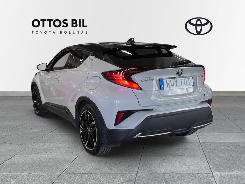 Bild 3 av Toyota C-HR Hybrid 2.0 CVT, 184hk - GR Sport / V-hjul, Drag, MoK
