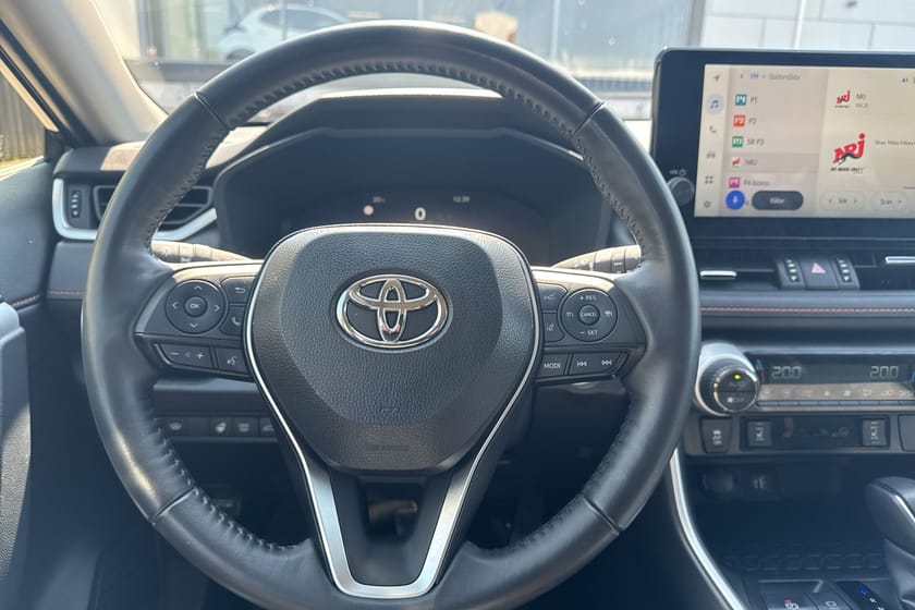 Bild 3 av Toyota RAV4 Hybrid AWD-i – Adventure Drag