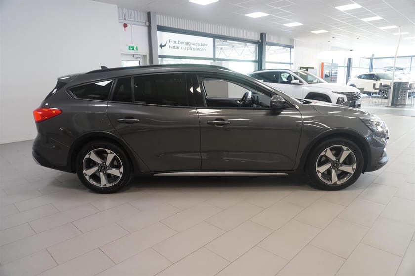 Bild 2 av Ford Focus Active Kombi 1,0 Eco Drag 125hk