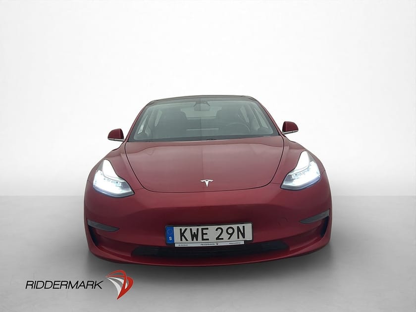 Bild 3 av Tesla Model 3 Long Range AWD Svensksåld Panorama