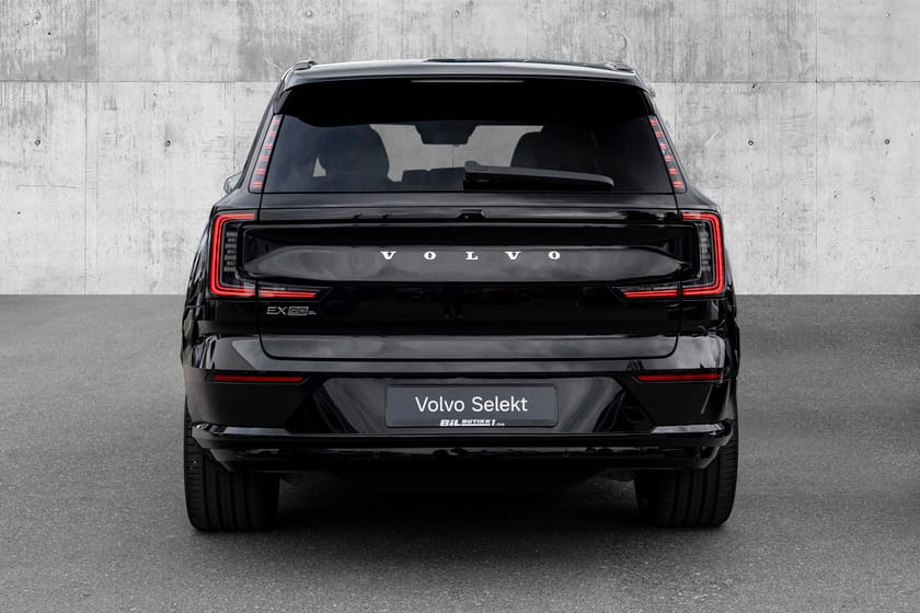 Bilde 4 av Volvo EX90 Twin Motor 7-seater Ultra 7s / 22'' / Pilot-pakke / H.feste / BOSE
