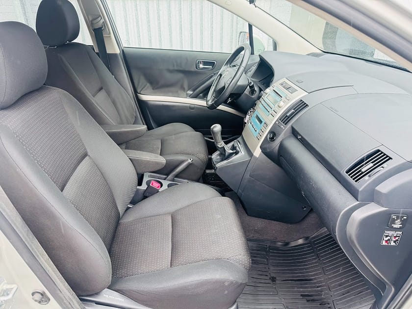 Bild 5 av Toyota Corolla Verso 1.8 VVT-i 129HK 7-SITSIG / DRAG