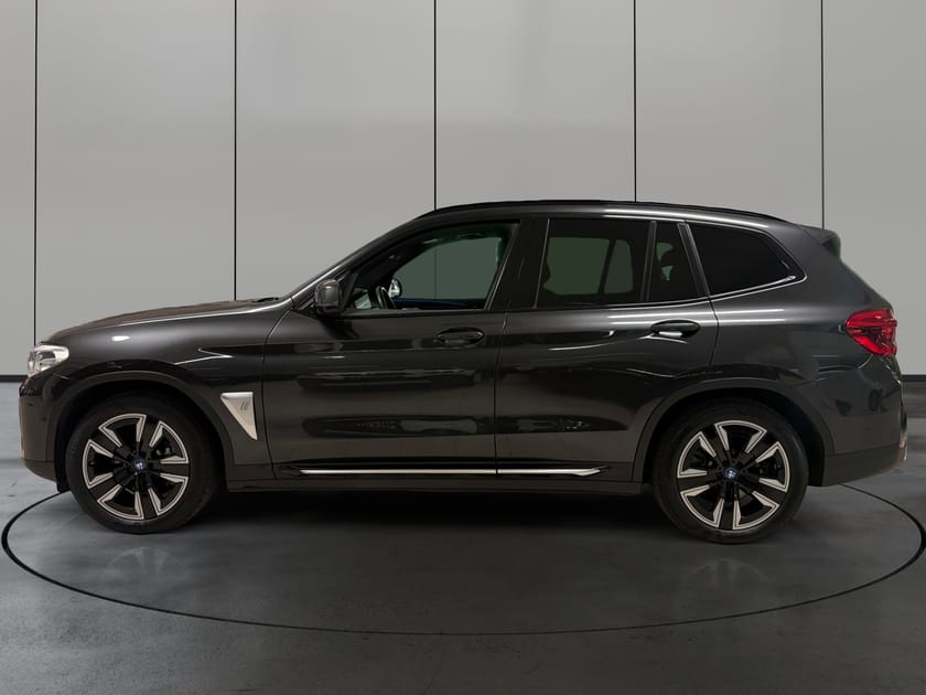 Bilde 2 av BMW iX3 