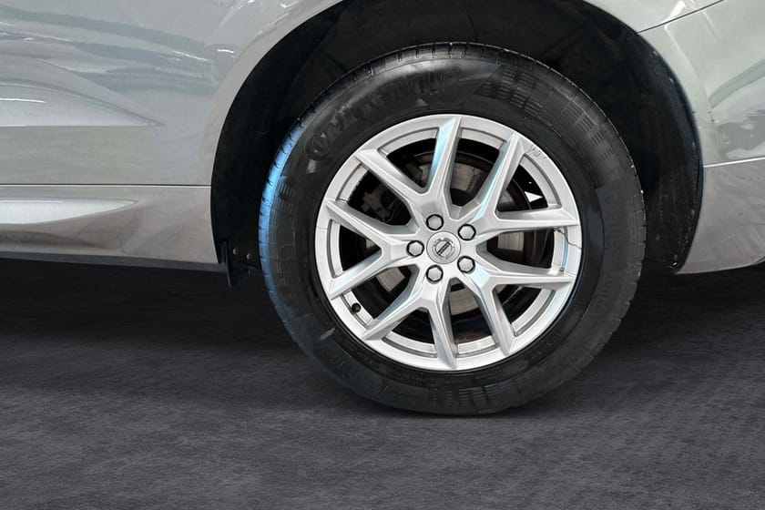 Bild 5 av Volvo XC60 D4 AWD Momentum Advanced SE