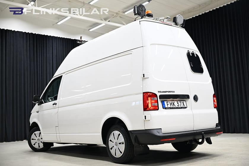 Bild 5 av Volkswagen Transporter 150HK L2 Högtak|Servicebil|Inredd|Uppvärmt-skåp|SeUtr!!