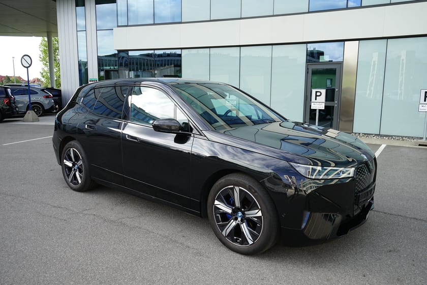 Bilde 2 av BMW iX xDrive50 / mye utstyr !