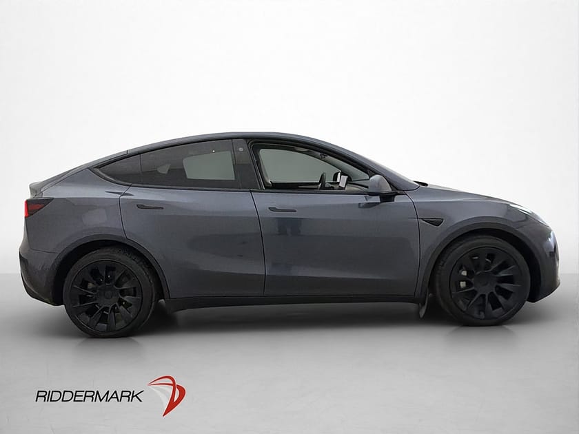 Bild 5 av Tesla Model Y Long Range AWD Drag En-Brukare Värmare MOMS