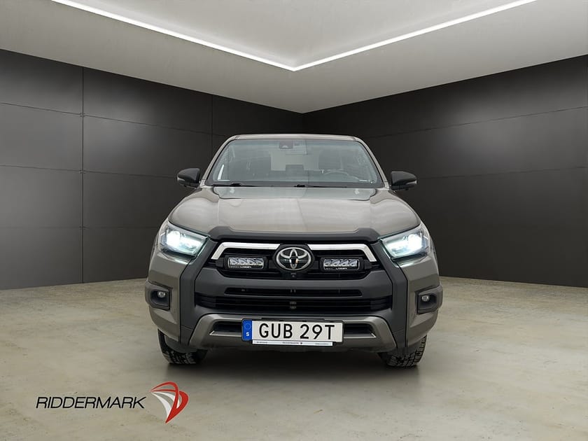 Bild 5 av Toyota Hilux Dubbelhytt Invincible 2.8 4WD Värmare JBL Drag Diff MOMS