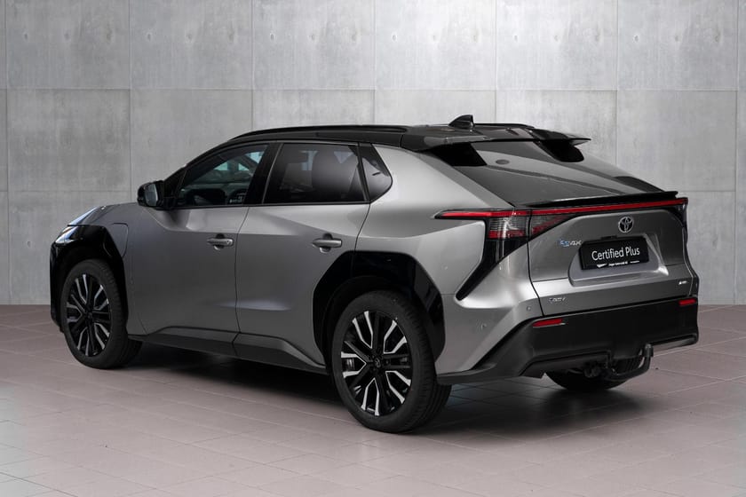 Bilde 3 av Toyota bZ4X AWD Executive Panorama Bitone