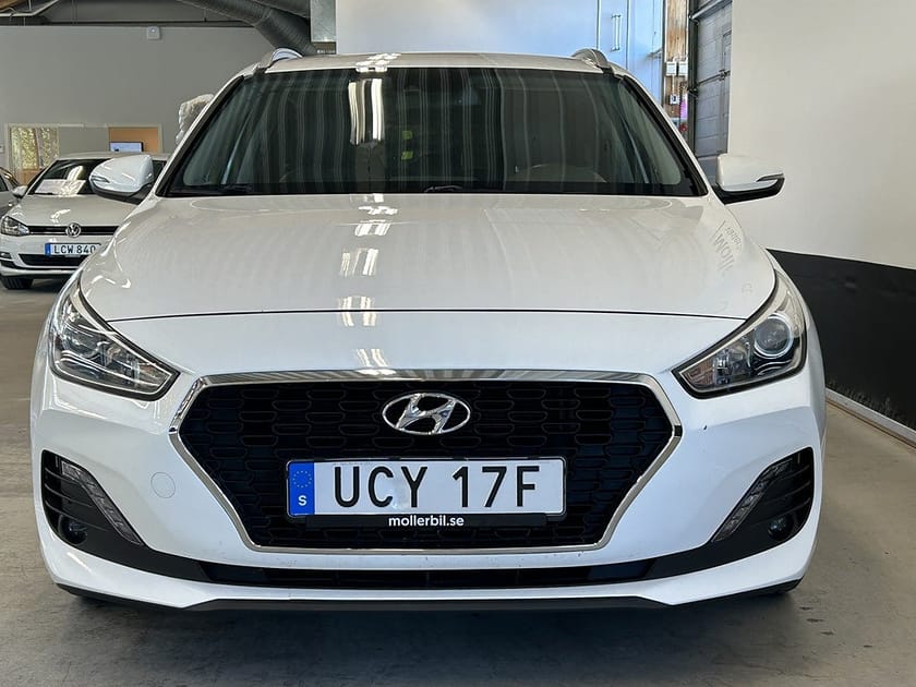 Bild 3 av Hyundai i30 Kombi 1.4 T DCT 140hk Backkamera Nav CarPlay