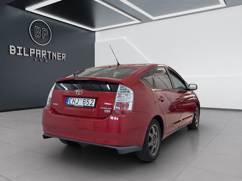 Bild 4 av Toyota Prius 1.5 VVT-i + 3CM CVT /1,95 % Ränta