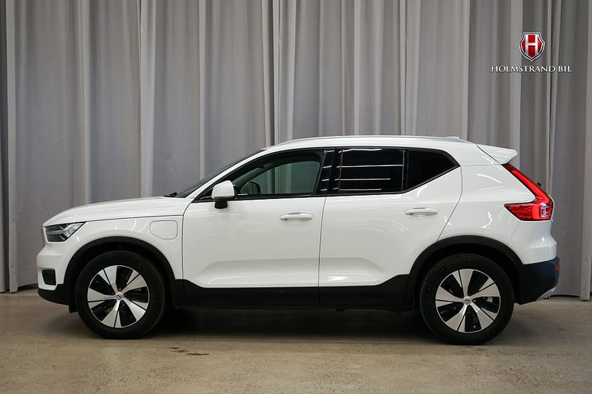 Bild 1 av Volvo XC40 T5 Twin Engine Momentum Adv Drag Pvärme Kamera Carplay