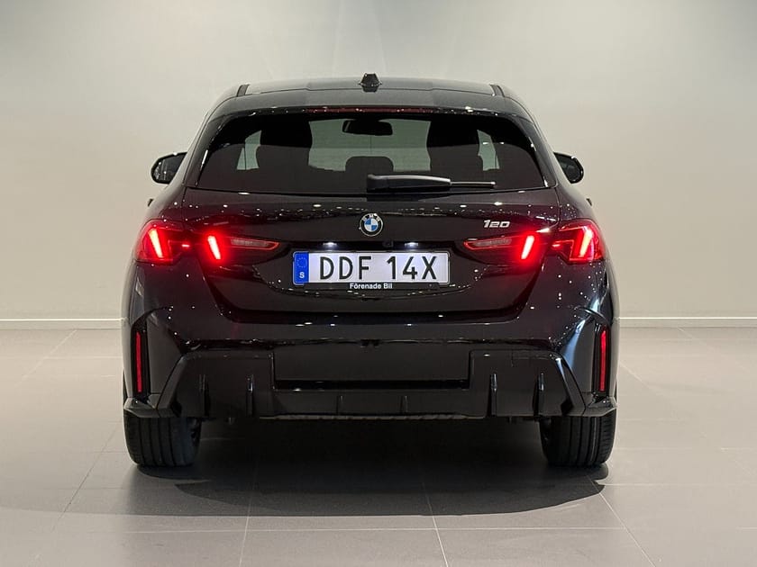 Bild 4 av BMW 120 M Sport Design Backkamera Rattvärme Tonade Rutor 18"
