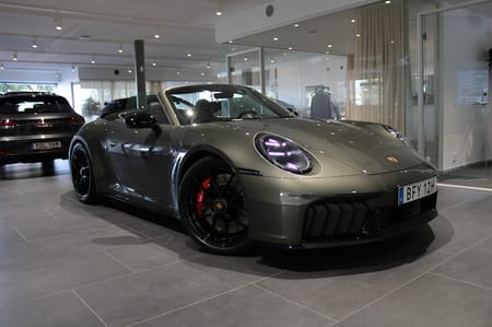Porsche 911 Carrera 4 GTS Cabriolet