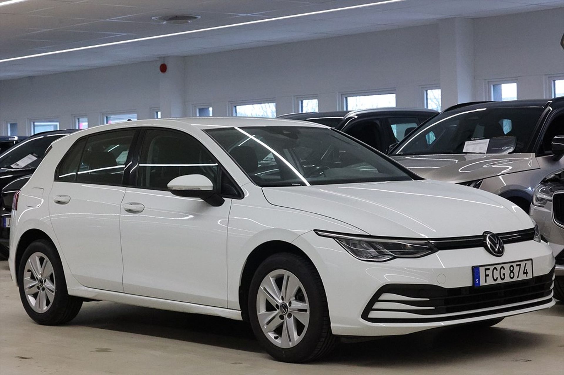Volkswagen Golf 2021, photo 6/10