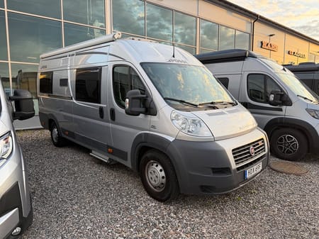 Pössl Campervan Fiat Road Cruiser Plåtis Långbädd Automat