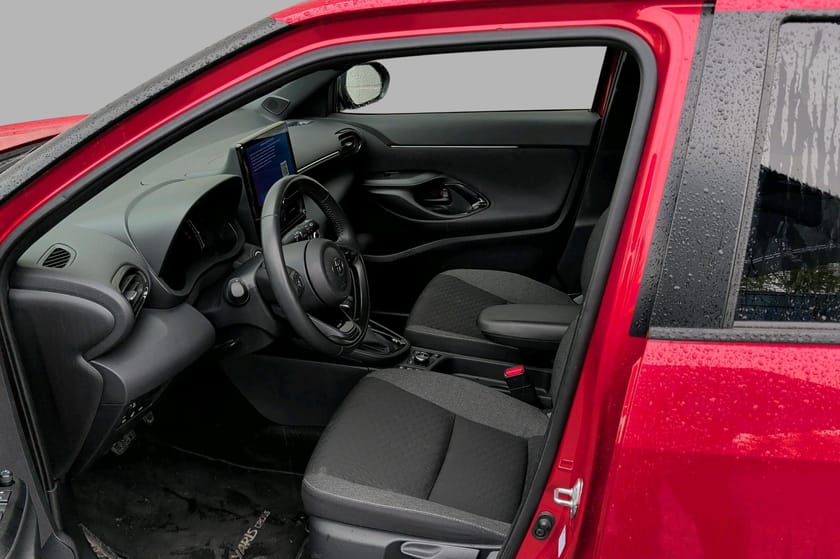 Bilde 4 av Toyota Yaris Cross Hybrid 115 AWD-i Active - LED - Adaptiv cruise - Ryggekam.
