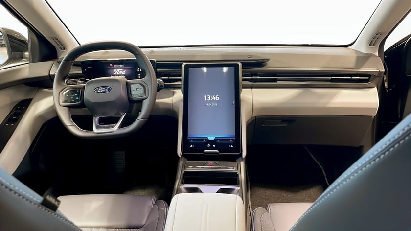 Bild 4 av Ford Explorer EV Extended Range RWD Long Business Edi. 286HK Demo