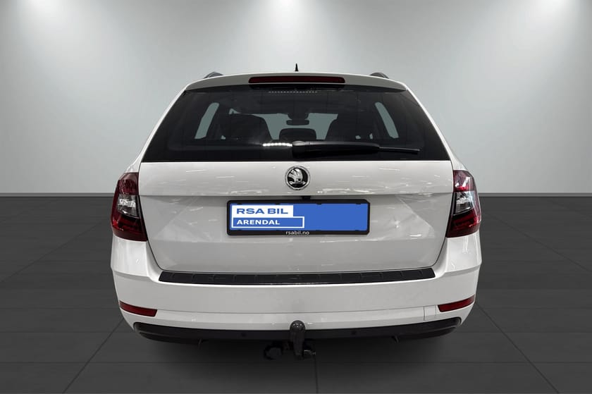 Bilde 4 av Škoda Octavia Stasjonsvogn Style/ Hengerfeste/Panorama/ Ryggekamera